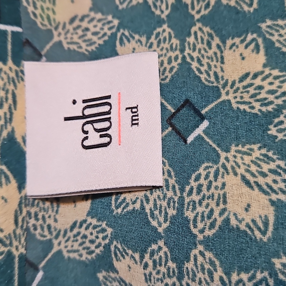 Cabi Jade Green Leaf Top - Picture 6 of 7